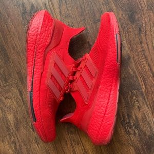 Adidas Ultraboost 21 Triple Red Men’s shoe size 12